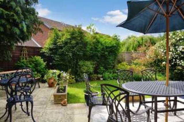  Image of 3 bedroom Detached house for sale in Hermitage Road Abingdon OX14 at Hermitage Road  Abingdon, OX14 5RW