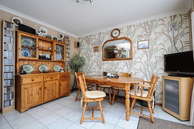  Image of 3 bedroom Semi-Detached house for sale in Humber Close Wantage OX12 at Humber Close  Wantage, OX12 7DT
