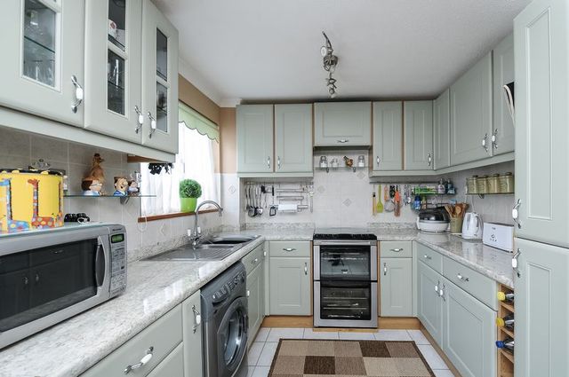  Image of 3 bedroom Semi-Detached house for sale in Humber Close Wantage OX12 at Humber Close  Wantage, OX12 7DT