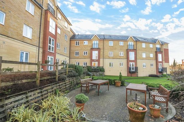  Image of 2 bedroom Retirement Property for sale in Limborough Road Wantage OX12 at Limborough Road  Wantage, OX12 9RB
