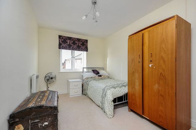  Image of 2 bedroom Retirement Property for sale in Limborough Road Wantage OX12 at Limborough Road  Wantage, OX12 9RB