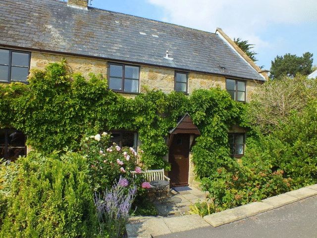  Image of 4 bedroom Cottage for sale in Main Street Chideock Bridport DT6 at Main Street Chideock Bridport, DT6 6JD