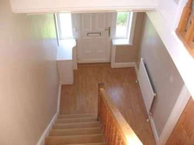  Image of 3 bedroom Semi-Detached house to rent in Montagu Grove Leeds LS8 at Montagu Grove Oakwood Leeds, LS8 2RP