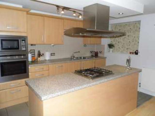  Image of 5 bedroom Terraced house for sale in Nottage Crescent Braintree CM7 at Braintree Essex Braintree, CM7 2TG