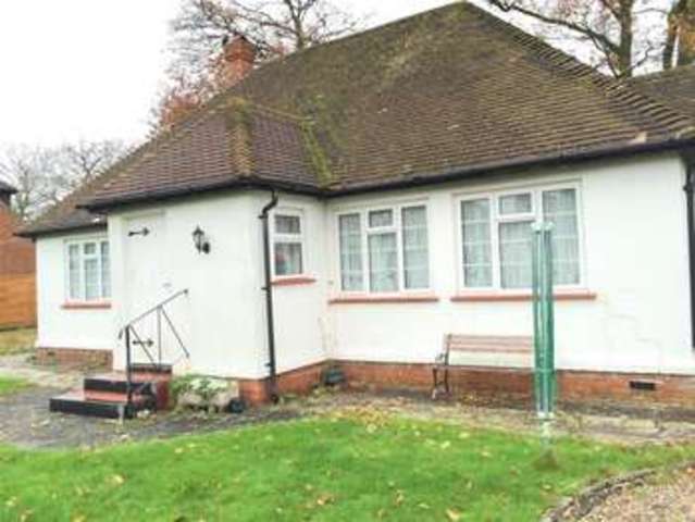  Image of 2 bedroom Bungalow for sale in Oak Lane Headcorn Ashford TN27 at Headcorn Ashford Headcorn, TN27 9TG
