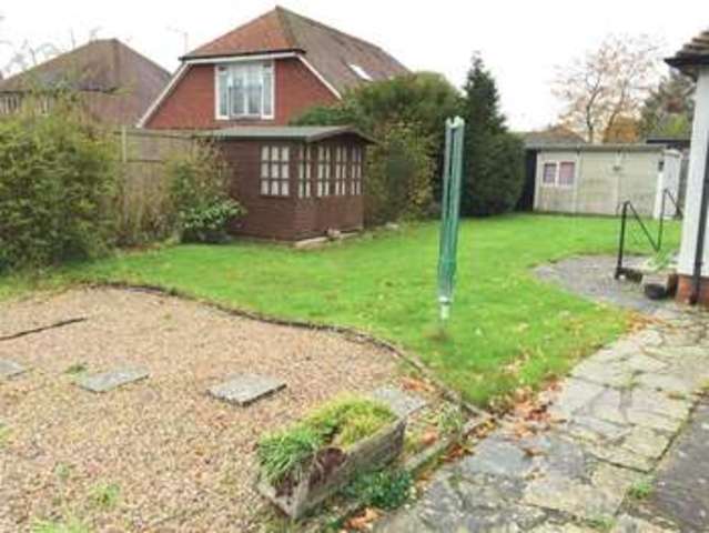  Image of 2 bedroom Bungalow for sale in Oak Lane Headcorn Ashford TN27 at Headcorn Ashford Headcorn, TN27 9TG