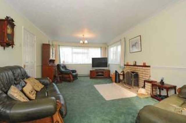  Image of 4 bedroom Detached house for sale in Orchard Close Charney Bassett Wantage OX12 at Orchard Close Charney Bassett Wantage, OX12 0EP