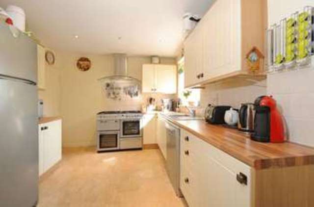  Image of 4 bedroom Detached house for sale in Orchard Close Charney Bassett Wantage OX12 at Orchard Close Charney Bassett Wantage, OX12 0EP
