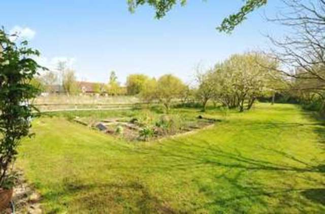  Image of 4 bedroom Detached house for sale in Orchard Close Charney Bassett Wantage OX12 at Orchard Close Charney Bassett Wantage, OX12 0EP
