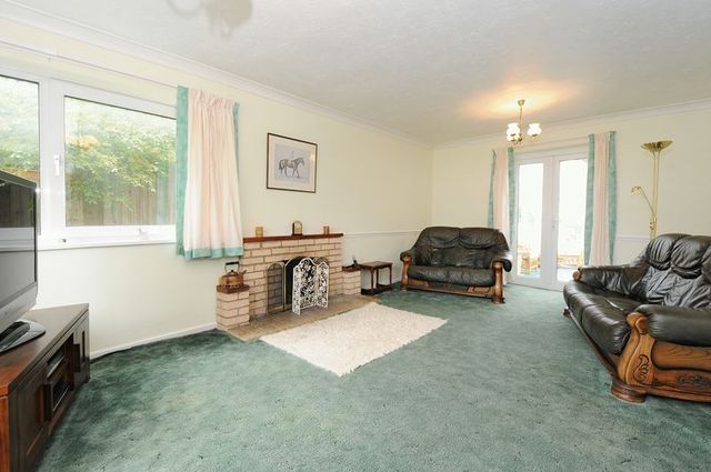  Image of 4 bedroom Detached house for sale in Orchard Close Charney Bassett Wantage OX12 at Orchard Close Charney Bassett Wantage, OX12 0EP