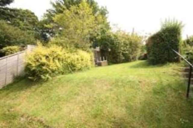  Image of 1 bedroom Flat for sale in Queens Cottages Wadhurst TN5 at Wadhurst East Sussex Durgates, TN5 6RN