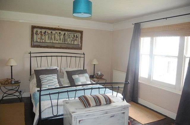  Image of 3 bedroom Semi-Detached house for sale in Bishop