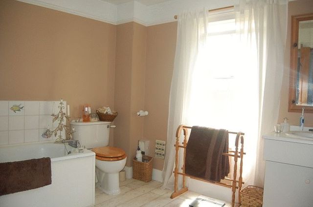  Image of 3 bedroom Semi-Detached house for sale in Bishop