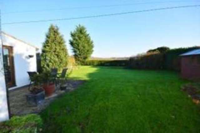  Image of 4 bedroom Semi-Detached house for sale in Murcot Broadway WR12 at Murcot Broadway Childswickham, WR12 7HS