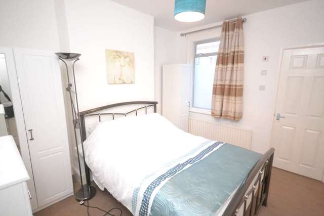  Image of 1 bedroom House Share to rent in Wantage Road Reading RG30 at Wantage Road  Reading, RG30 2SF