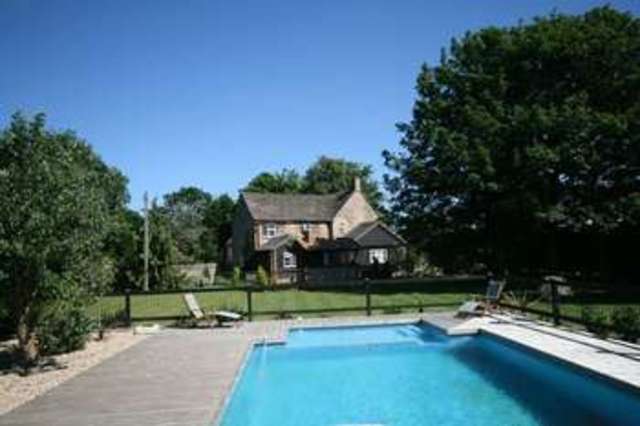  Image of 6 bedroom Detached house for sale in Buckland Faringdon SN7 at Buckland Faringdon, SN7 8PZ