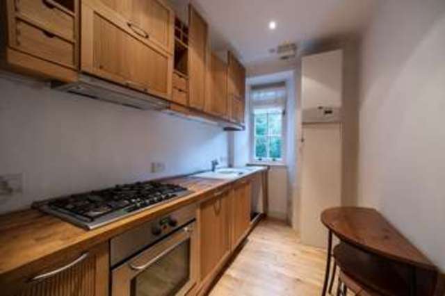  Image of 2 bedroom Flat for sale in The Crescent Skelmorlie PA17 at The Crescent  Skelmorlie, PA17 5DX