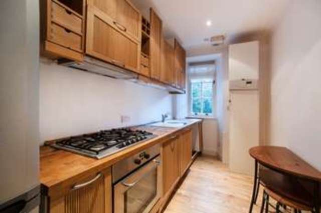  Image of 2 bedroom Flat for sale in The Crescent Skelmorlie PA17 at The Crescent  Skelmorlie, PA17 5DX