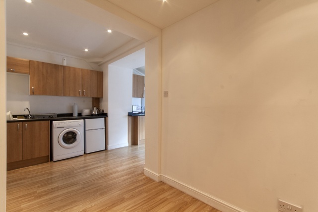  Image of 2 bedroom Cottage for sale in Summerfield Cottages Glasgow G14 at Summerfield Cottages  Glasgow, G14 0RB