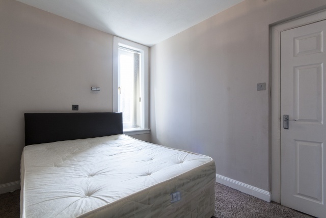  Image of 2 bedroom Cottage for sale in Summerfield Cottages Glasgow G14 at Summerfield Cottages  Glasgow, G14 0RB