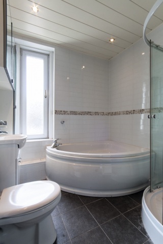  Image of 2 bedroom Cottage for sale in Summerfield Cottages Glasgow G14 at Summerfield Cottages  Glasgow, G14 0RB