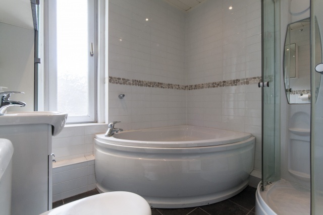  Image of 2 bedroom Cottage for sale in Summerfield Cottages Glasgow G14 at Summerfield Cottages  Glasgow, G14 0RB