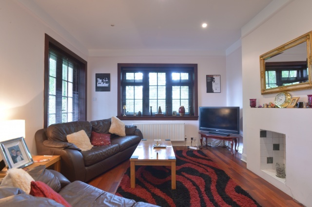  Image of 2 bedroom Bungalow for sale in Corstorphine High Street Corstorphine Edinburgh EH12 at Corstorphine High Street  Edinburgh, EH12 7SZ