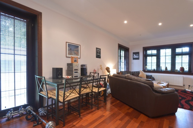  Image of 2 bedroom Bungalow for sale in Corstorphine High Street Corstorphine Edinburgh EH12 at Corstorphine High Street  Edinburgh, EH12 7SZ