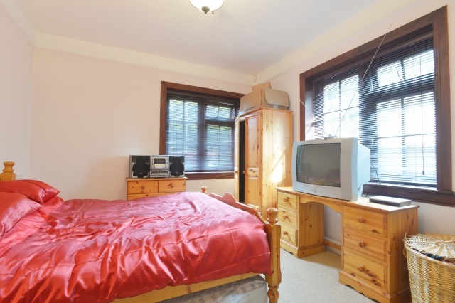  Image of 2 bedroom Bungalow for sale in Corstorphine High Street Corstorphine Edinburgh EH12 at Corstorphine High Street  Edinburgh, EH12 7SZ
