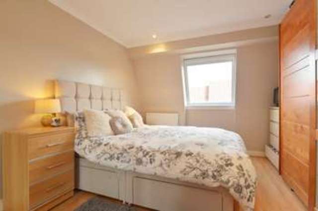  Image of 4 bedroom Town House for sale in Craigmount Brae Edinburgh EH12 at Craigmount Brae  Edinburgh, EH12 8XD
