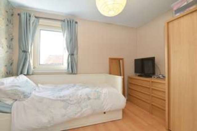  Image of 4 bedroom Town House for sale in Craigmount Brae Edinburgh EH12 at Craigmount Brae  Edinburgh, EH12 8XD