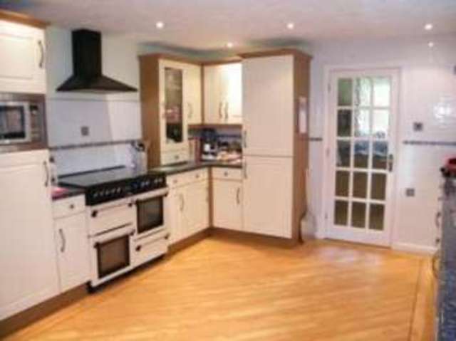  Image of 5 bedroom Detached house for sale in Thornton Close Corfe Mullen Wimborne BH21 at Corfe Mullen Wimborne Corfe Mullen, BH21 3TU