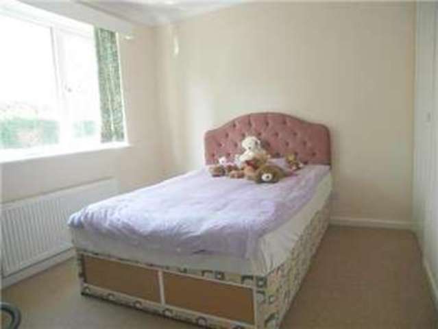  Image of 4 bedroom Semi-Detached house to rent in Cornmoor Gardens Whickham Newcastle upon Tyne NE16 at Cornmoor Gardens  Whickham, NE16 4PZ