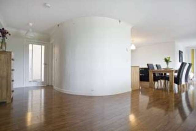  Image of 3 bedroom Cottage for sale in Lanark ML11 at Farm Cottage  South Lanarkshire, ML11 9UH