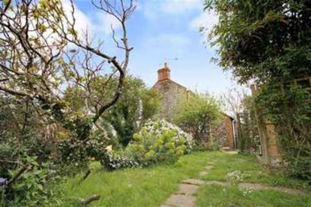  Image of 2 bedroom Semi-Detached house for sale in Durrington Hill Worthing BN13 at Durrington, BN13 2PU