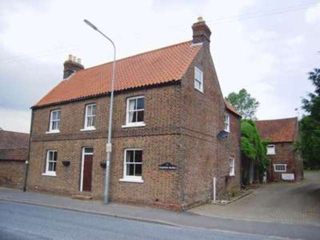  Image of 5 bedroom Detached house for sale in Main Street Garton-on-the-Wolds Driffield YO25 at Main Street Garton-on-the-Wolds Driffield, YO25 3EU