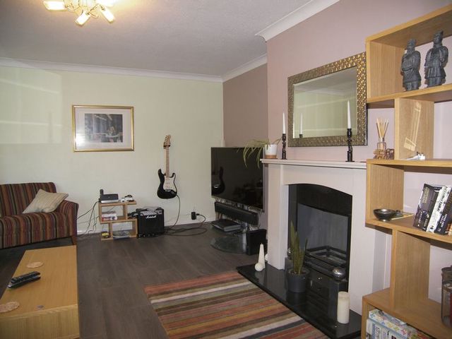  Image of 4 bedroom Detached house for sale in Hermitage Close Claygate Esher KT10 at Hermitage Close Claygate Esher, KT10 0HH