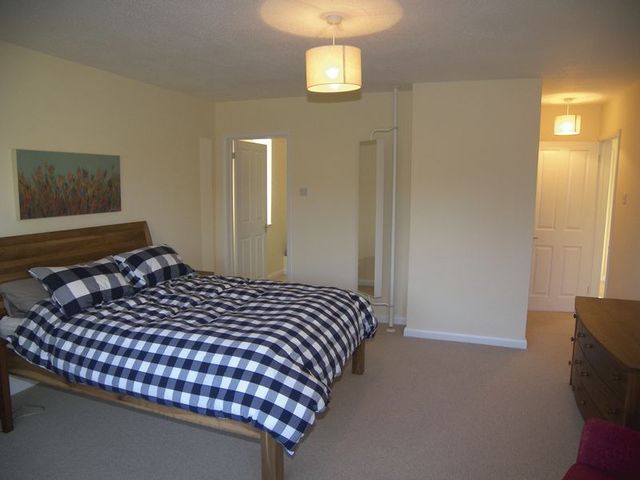  Image of 4 bedroom Detached house for sale in Hermitage Close Claygate Esher KT10 at Hermitage Close Claygate Esher, KT10 0HH