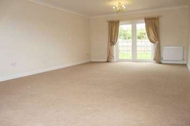  Image of 3 bedroom Semi-Detached house to rent in Goring Lane Goddards Green Mortimer Reading RG7 at Goring Lane Goddards Green Reading, RG7 3BA