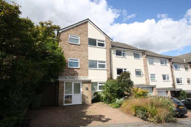  Image of 4 bedroom Town House to rent in Montague Road Berkhamsted HP4 at Montague Road  Berkhamsted, HP4 3DT