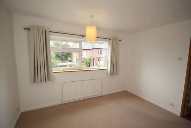  Image of 4 bedroom Town House to rent in Montague Road Berkhamsted HP4 at Montague Road  Berkhamsted, HP4 3DT