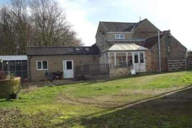  Image of 3 bedroom Cottage for sale in Duloe St. Neots PE19 at St. Neots Bedfordshire Duloe, PE19 5HP