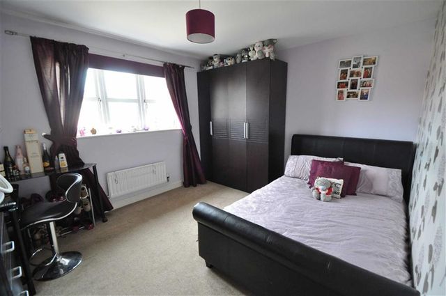  Image of 4 bedroom Property for sale in Tagwell Grange Droitwich WR9 at Tagwell Grange Droitwich Spa Droitwich Spa, WR9 7FD