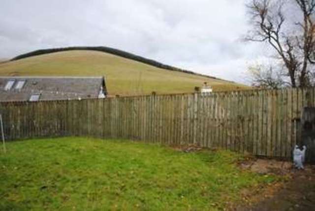  Image of 2 bedroom Cottage for sale in Howgate Road Roberton Biggar ML12 at Roberton, ML12 6RS