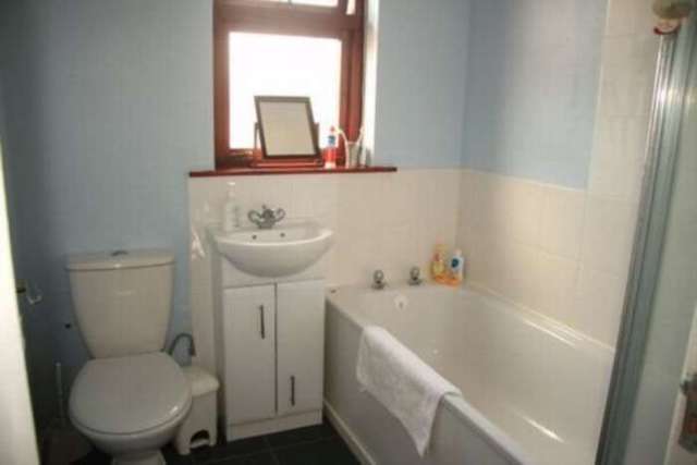  Image of 3 bedroom Terraced house to rent in Corcrain Drive Portadown Craigavon BT62 at Corcrain Drive Portadown Craigavon, BT62 4AW
