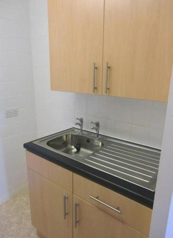  Image of 1 bedroom Apartment to rent in Grosvenor Crescent Scarborough YO11 at Homecrest House Grosvenor Crescent Scarborough, YO11 2LF