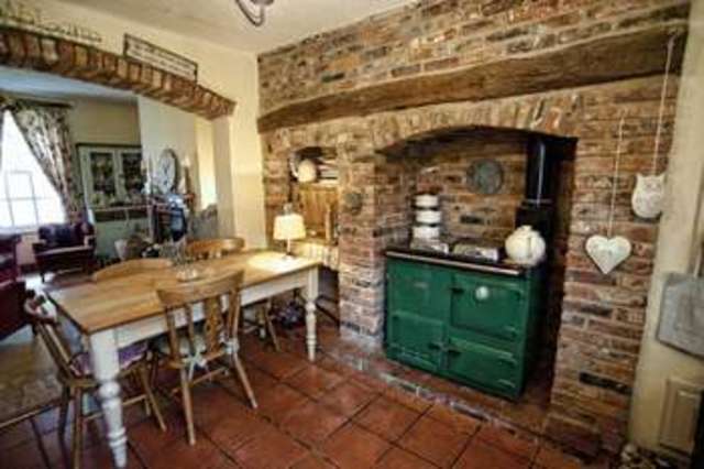  Image of 4 bedroom Cottage for sale in Scawby Brook Scawby Brook Brigg DN20 at Scawby Brook Brigg, DN20 9LD