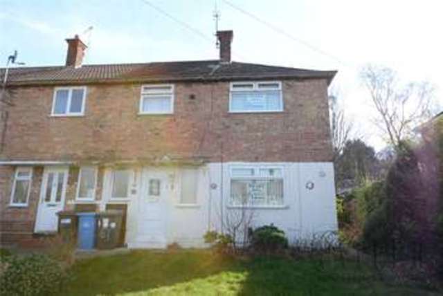  Image of 3 bedroom Semi-Detached house to rent in Beaconsfield Road Runcorn WA7 at Runcorn Cheshire Weston Point, WA7 4BT