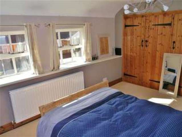  Image of 2 bedroom End of Terrace for sale in Pond Street Great Gonerby Grantham NG31 at Great Gonerby, NG31 8LL