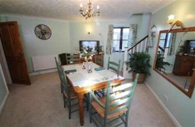  Image of 3 bedroom Detached house for sale in Upper Brighton Road Broadwater Worthing BN14 at Broadwater, BN14 9HU